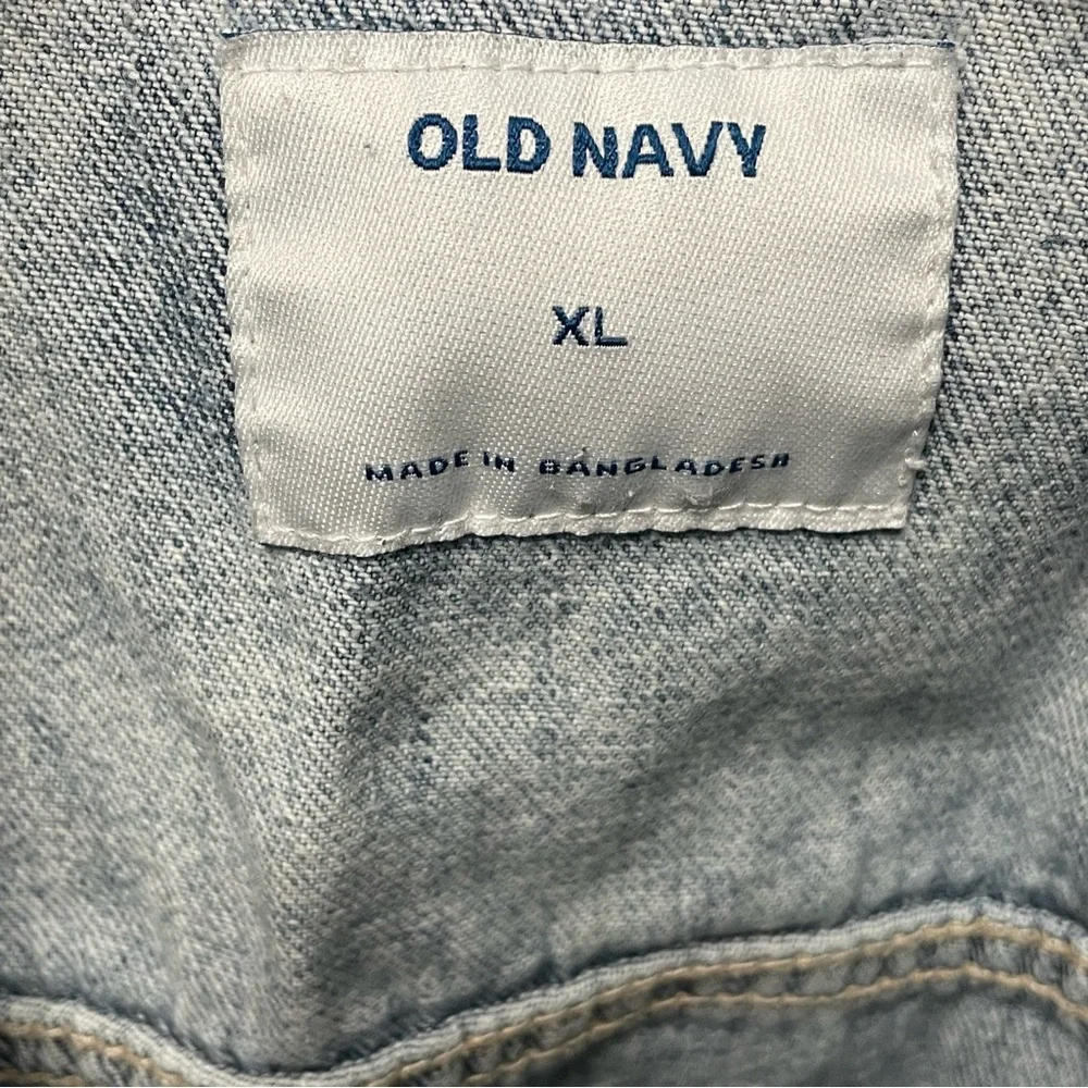 Old Navy Women's Distressed Blue Jean Jacket XL 100% Cotton - Picture 3 of 7